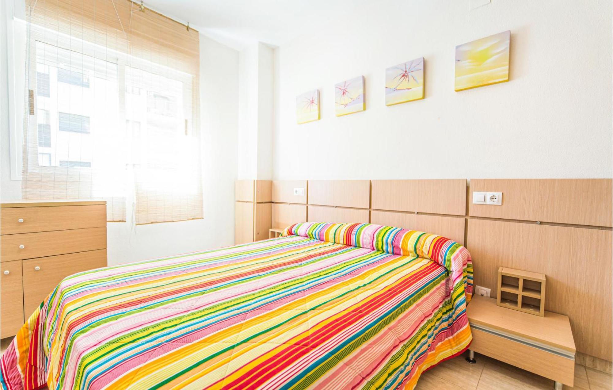 2 Bedroom Lovely Apartment In Oropesa Del Mar Luaran gambar