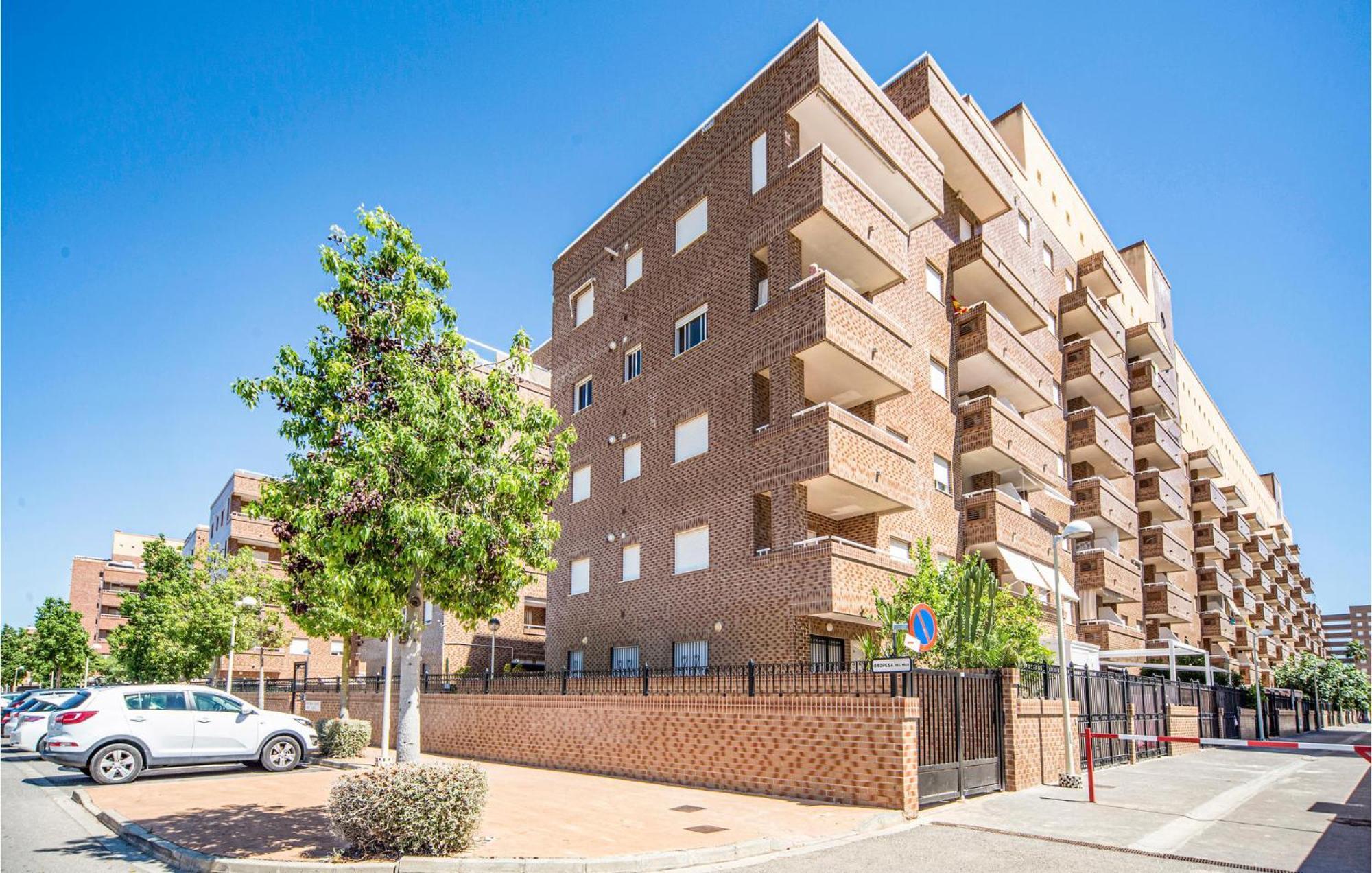 2 Bedroom Lovely Apartment In Oropesa Del Mar Luaran gambar